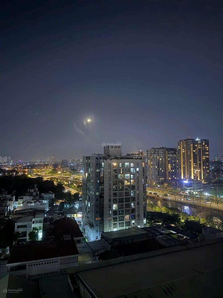 Bán căn hộ 2 phòng ngủ 83m2 khánh hội 1 có sổ