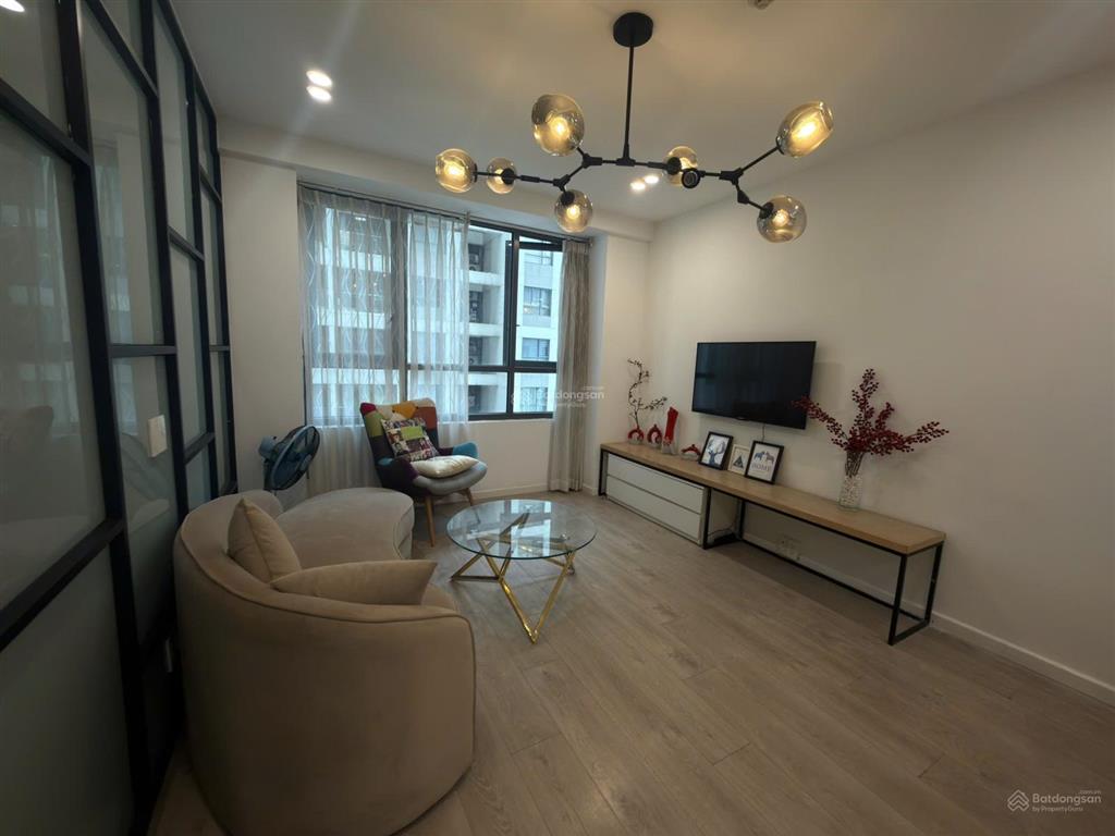 Bán căn hộ 2 phòng ngủ 70m2 the gold view