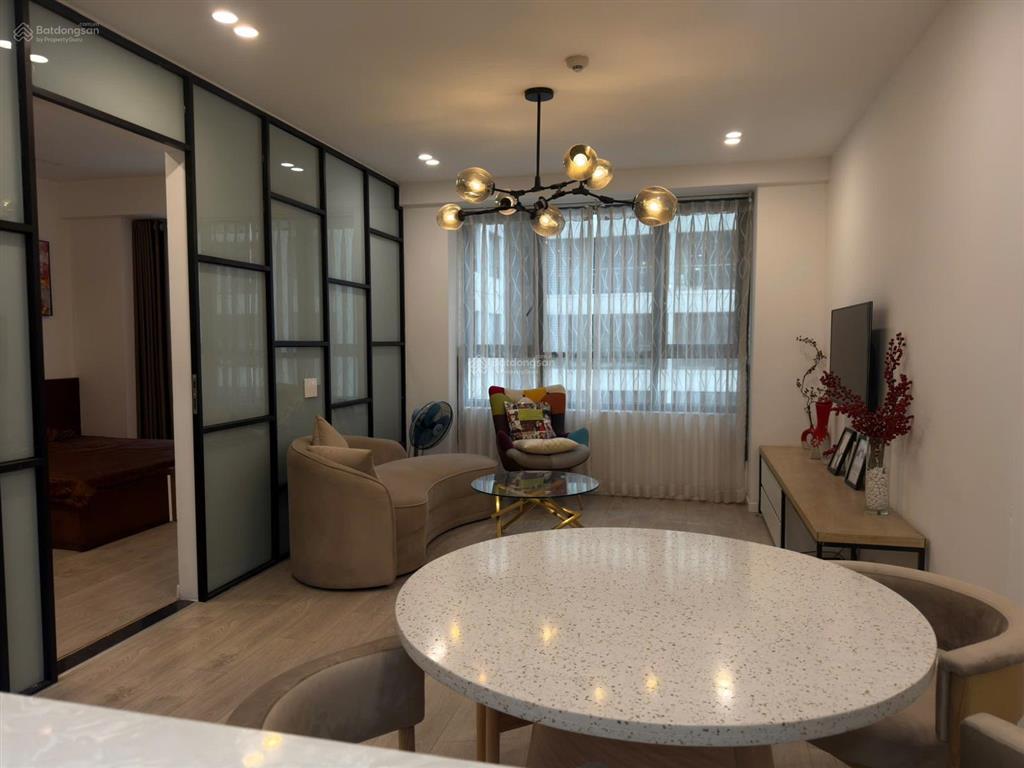 Bán căn hộ 2 phòng ngủ 70m2 the gold view
