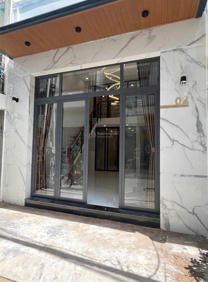 Bán nhà mặt tiền quận 7, diện tích 50m2 vị trí đẹp, thích hợp đầu tư