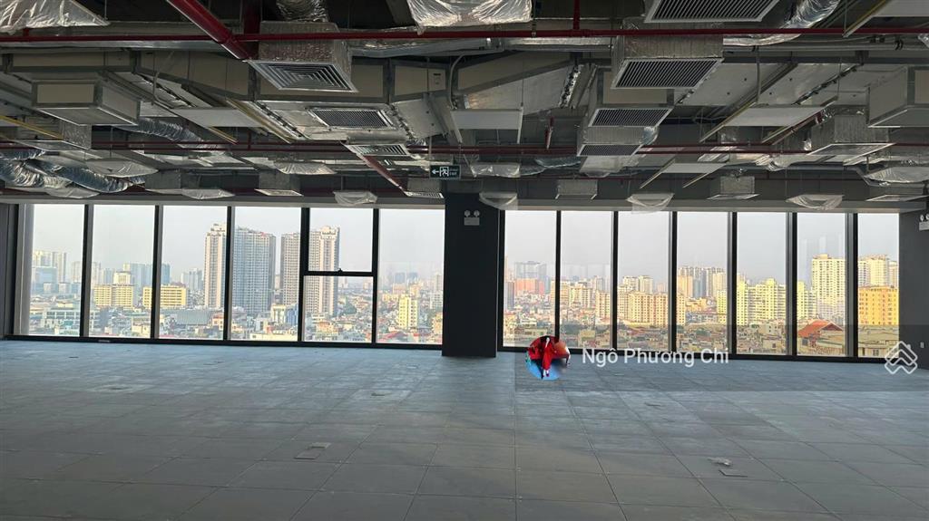 Cđt cho thuê văn phòng hạng a tòa the marc 88 trần thái tông dt 600m2 có chia nhỏ từ 100m full view