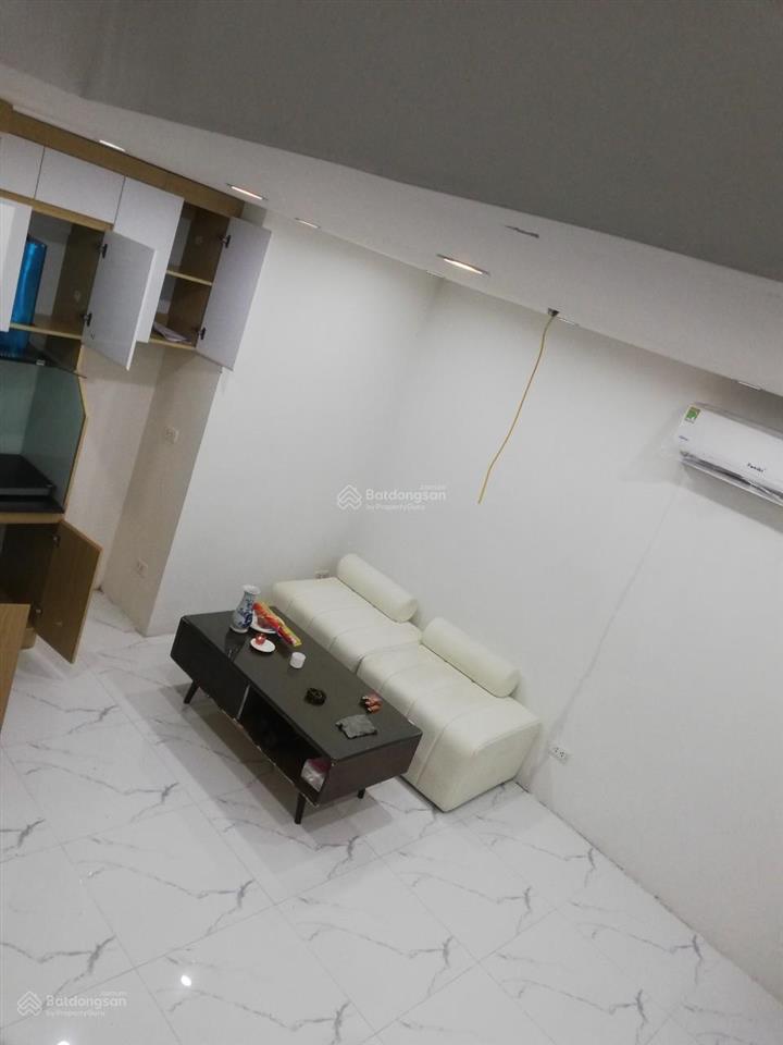 Cho thuê nhà 30m² x 2t nhà mới đủ đồ ngõ 219 đê tô hoàng hbt  hn
