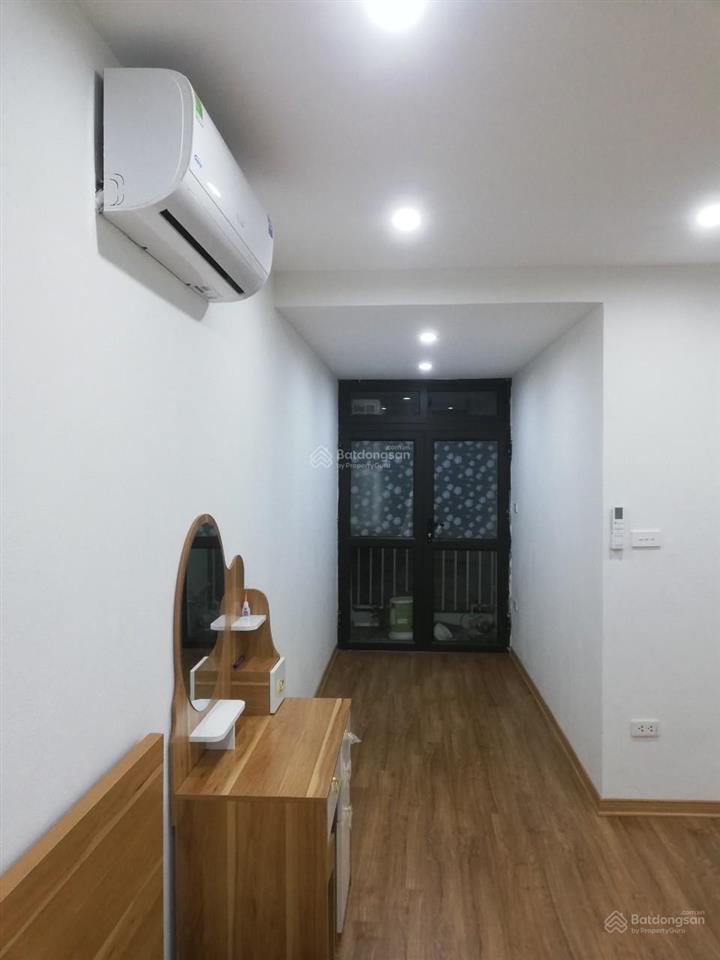 Cho thuê nhà 30m² x 2t nhà mới đủ đồ ngõ 219 đê tô hoàng hbt  hn