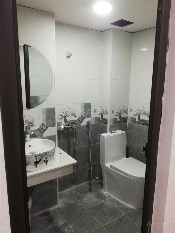 Cho thuê nhà 30m² x 2t nhà mới đủ đồ ngõ 219 đê tô hoàng hbt  hn