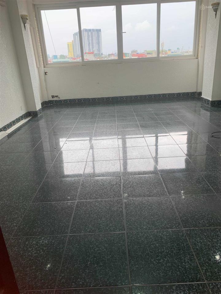 Chính chủ cho thuê vp mặt đường lạc trung, gần time city dt 35 m2, giá 5tr/th