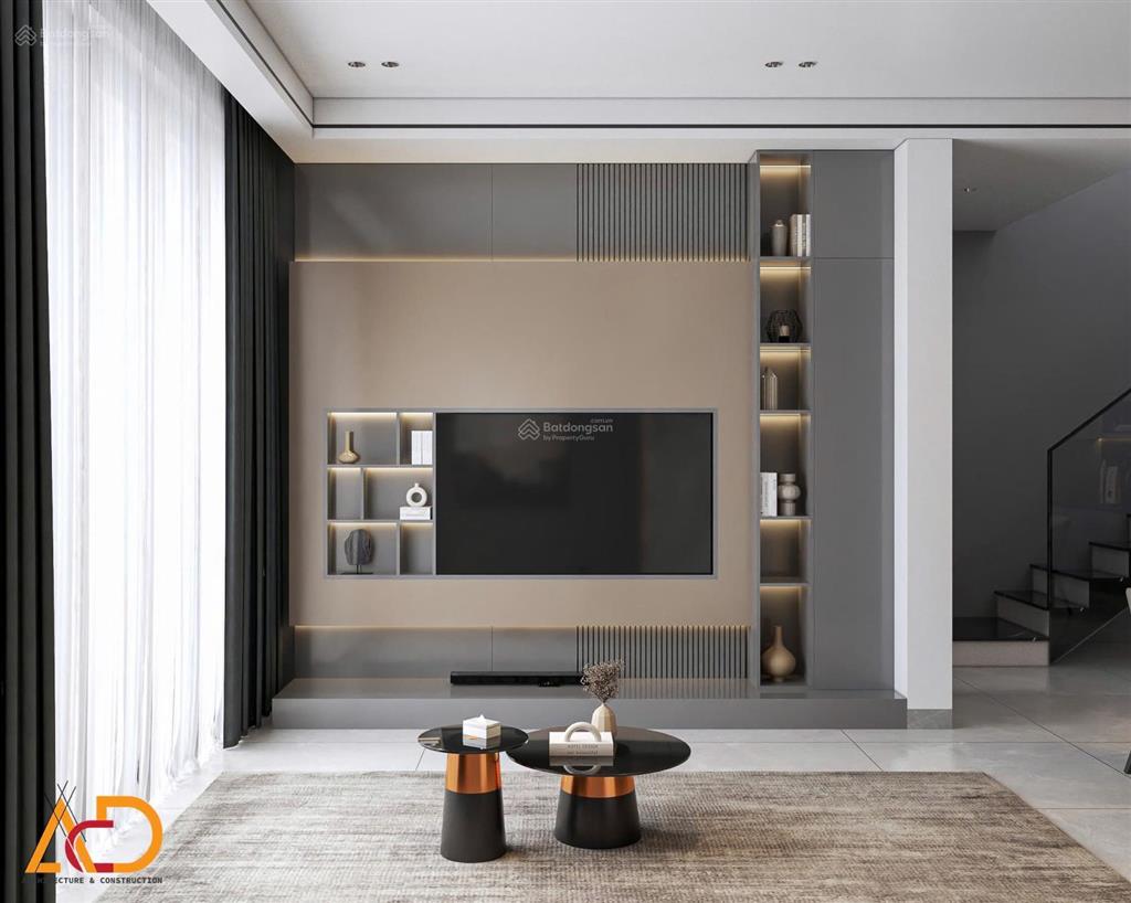 Nhà 3 tầng sau lưng mặt tiền trần cao vân . kiệt chuẩn 3m5