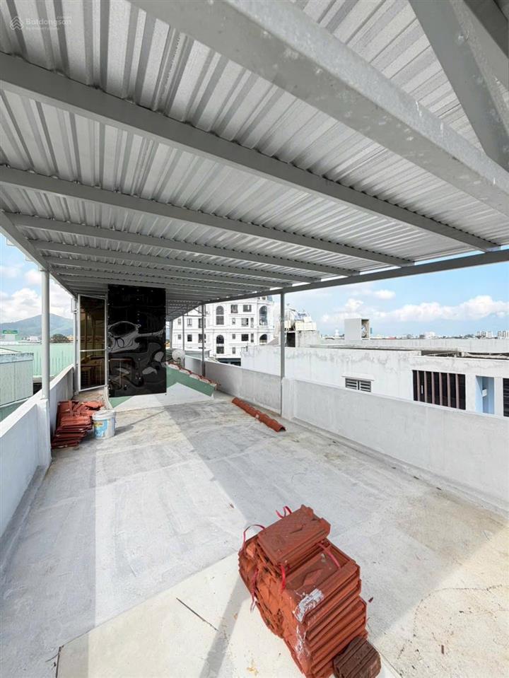 Nhà view công viên cách tôn đức thắng  liên chiểu 30m