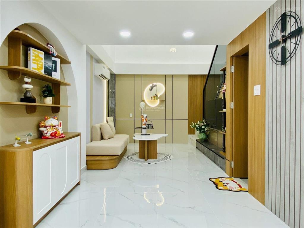 Cô xuân bán gấp nhà vũ huy tấn, phú nhuận ngay khu phan xích long giá 2tỷ860/ 40,2m2. sổ ngay