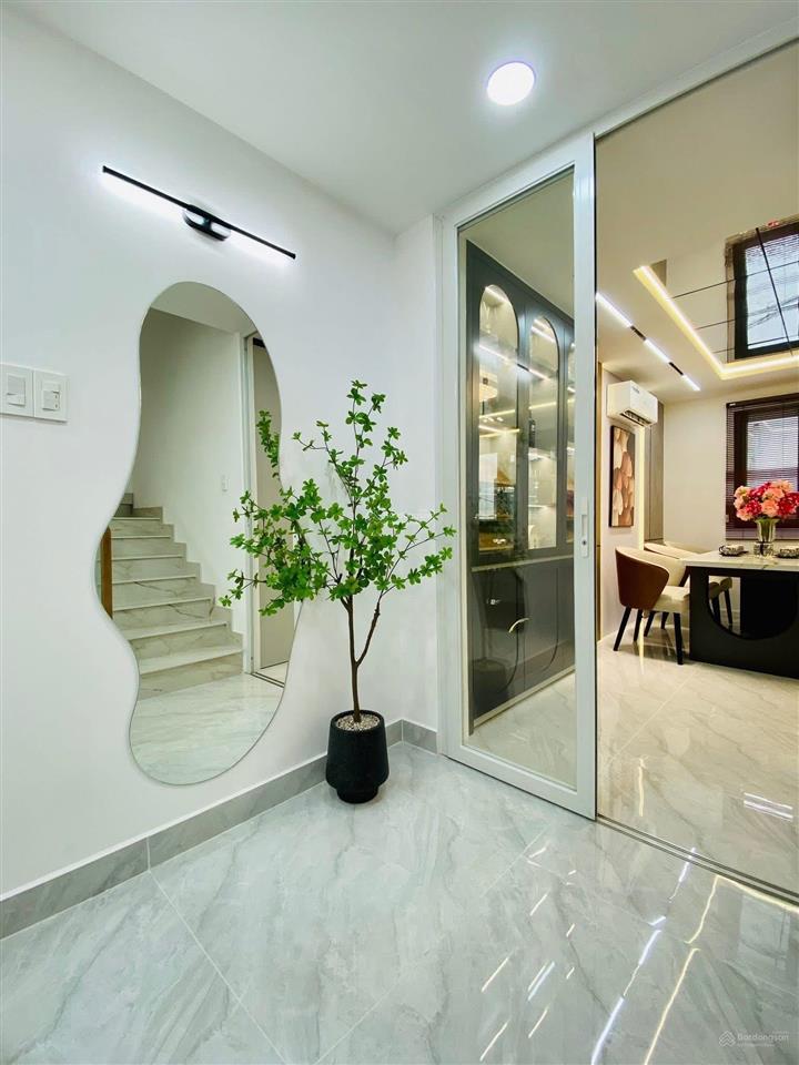 Cô xuân bán gấp nhà vũ huy tấn, phú nhuận ngay khu phan xích long giá 2tỷ860/ 40,2m2. sổ ngay