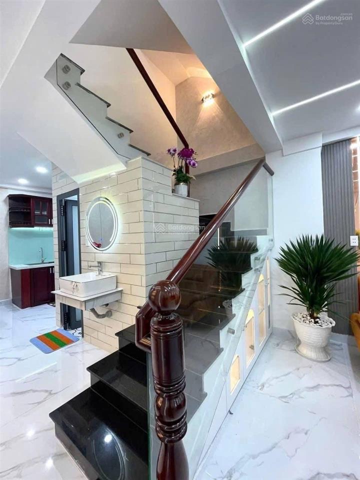 Tôi chính chủ bán gấp nhà trương quốc dung, phú nhuận. nhà 1 trệt 2 lầu, sổ ngay 52,1m2