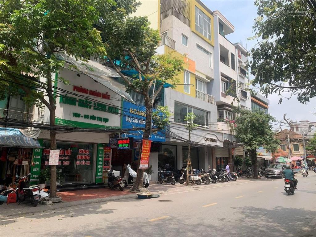 Bán nhà mặt đường hàng kênh vị trí kinh doanh đỉnh  82m2 mặt tiền 4,5m 3 tầng kiên cố 12,5 tỷ