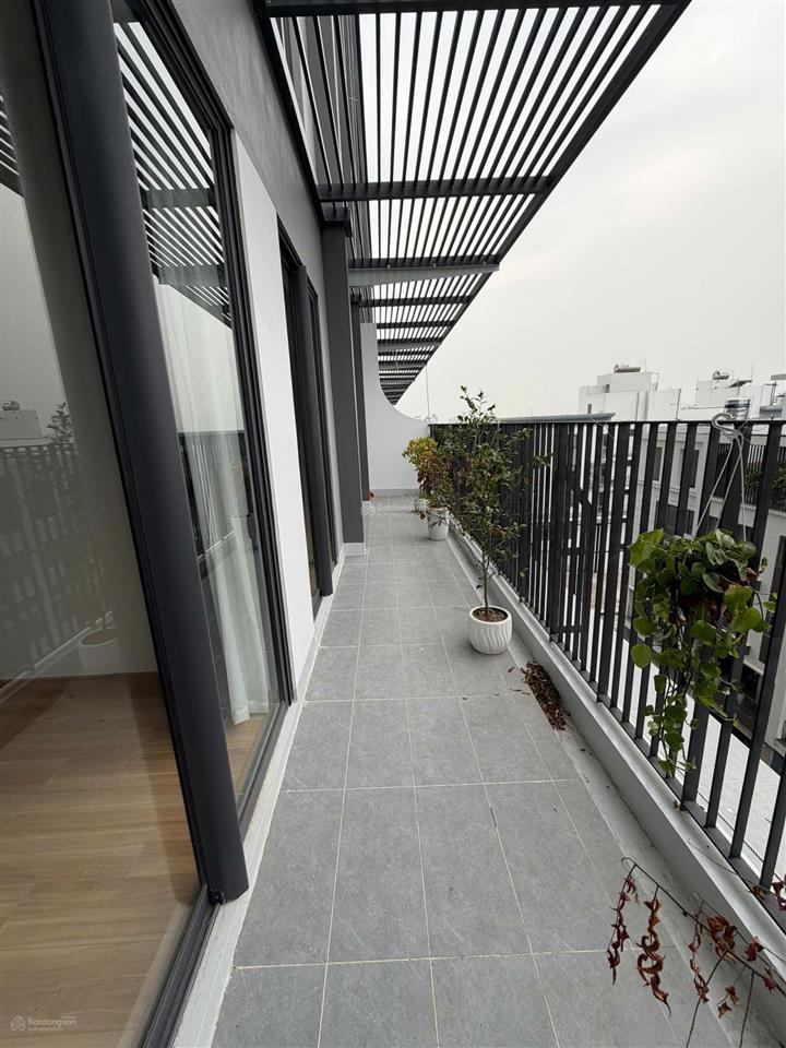 Chính chủ bán chuyển nhượng căn hộ 2pn  2wc sân vườn hơn 16m2 giá cực tốt