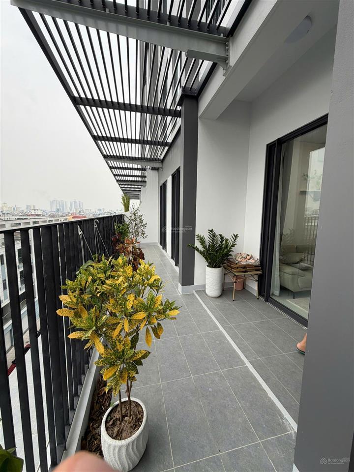 Chính chủ bán chuyển nhượng căn hộ 2pn  2wc sân vườn hơn 16m2 giá cực tốt