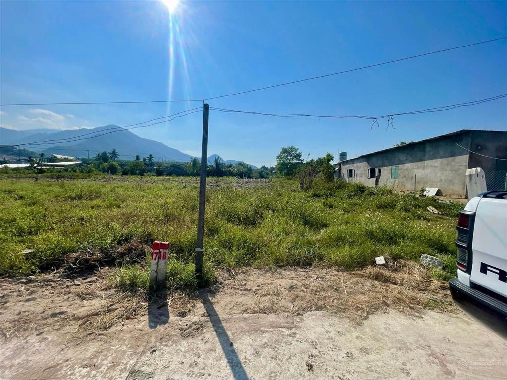 Bán 3516,7m2 full thổ diên khánh để tách lô cách hl39 20m(bám đường 140m)12,5 tỷ  0786 662 ***