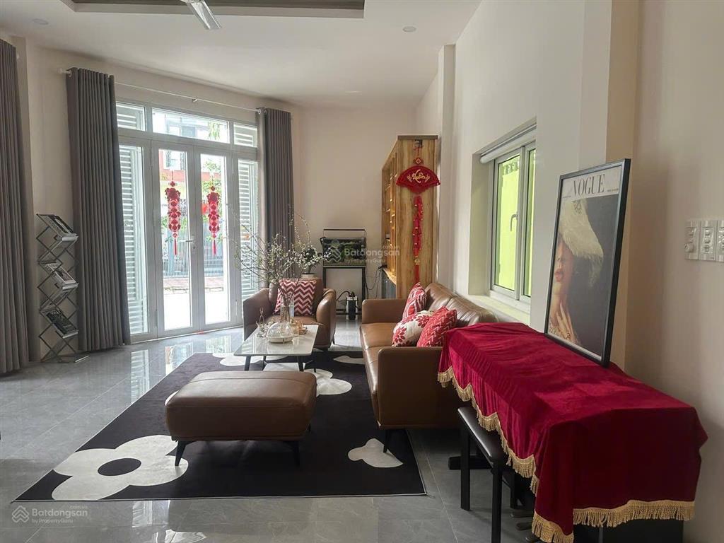 Nhà góc 2mt đường đặng vũ hiệp ngay vĩnh điền trung 88,9m2 3 tầng 3pn. sổ hồng. giá bán 9,9 tỷ