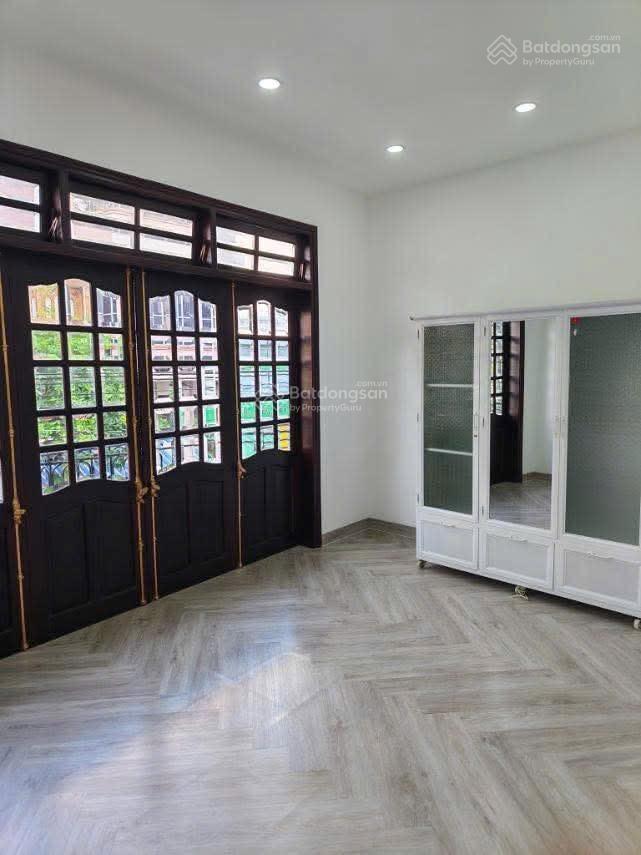 Nhà góc 2mt lê đại hành 4 lầu dt82m2 giá bán 19,3 tỷ 0786 662 ***