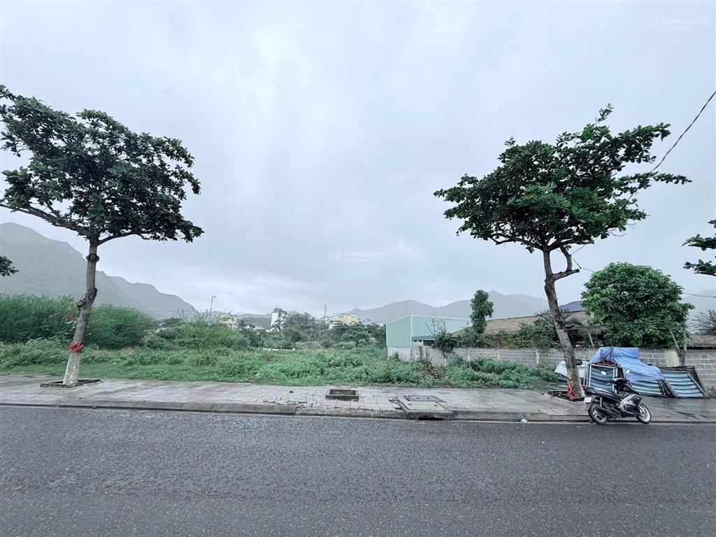 Bán đất nguyễn cơ thạch, 49 tỷ, 405.7m2, view biển tại bắc nha trang khánh hoà  0786 662 ***