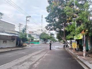 Nhà 236m2 3 tầng 5pn đường phùng hưng phường nam nha trang khánh hoà giá 16 tỷ  0786 662 ***