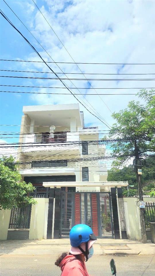 Nhà mặt tiền kinh doanh 3 tầng 306,6m2 nguyễn khuyến vĩnh hải nha trang giá 13,5 tỷ  0786 662 ***