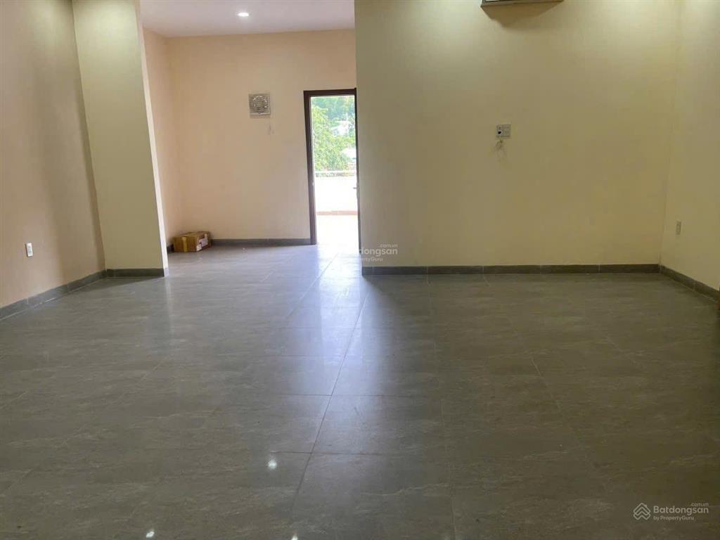 Nhà mặt tiền kinh doanh 3 tầng 306,6m2 nguyễn khuyến vĩnh hải nha trang giá 13,5 tỷ  0786 662 ***