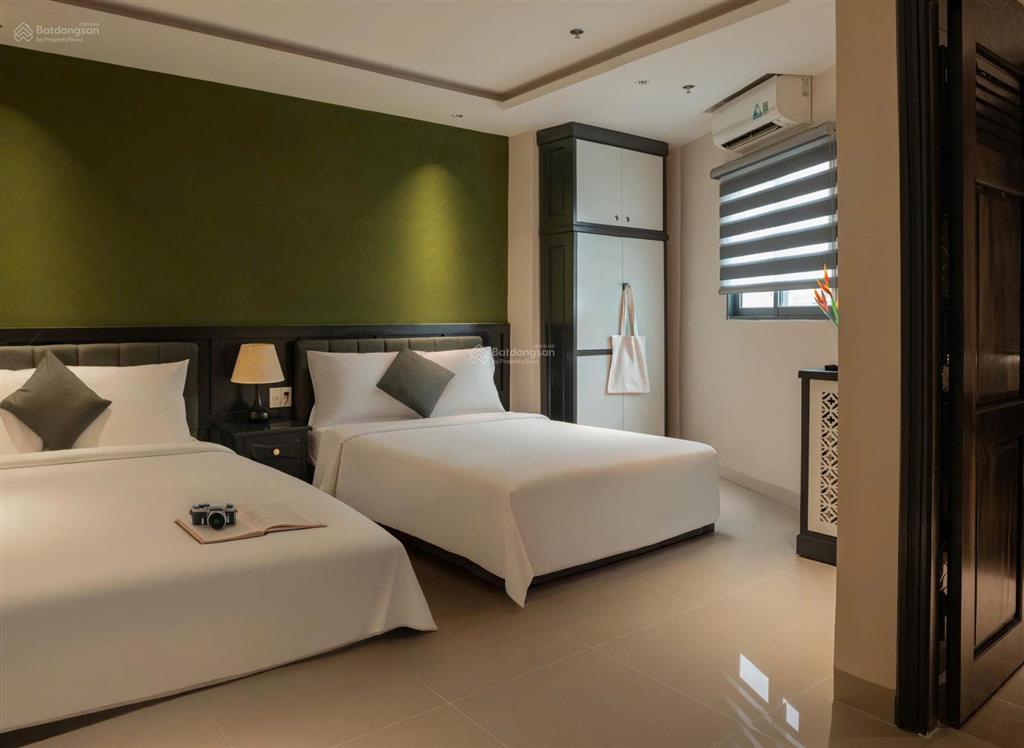 Nhượng khách sạn 179m2, 8 lầu, 35 phòng, đường bạch đằng, phường nha trang giá 47 tỷ  0786 662 ***
