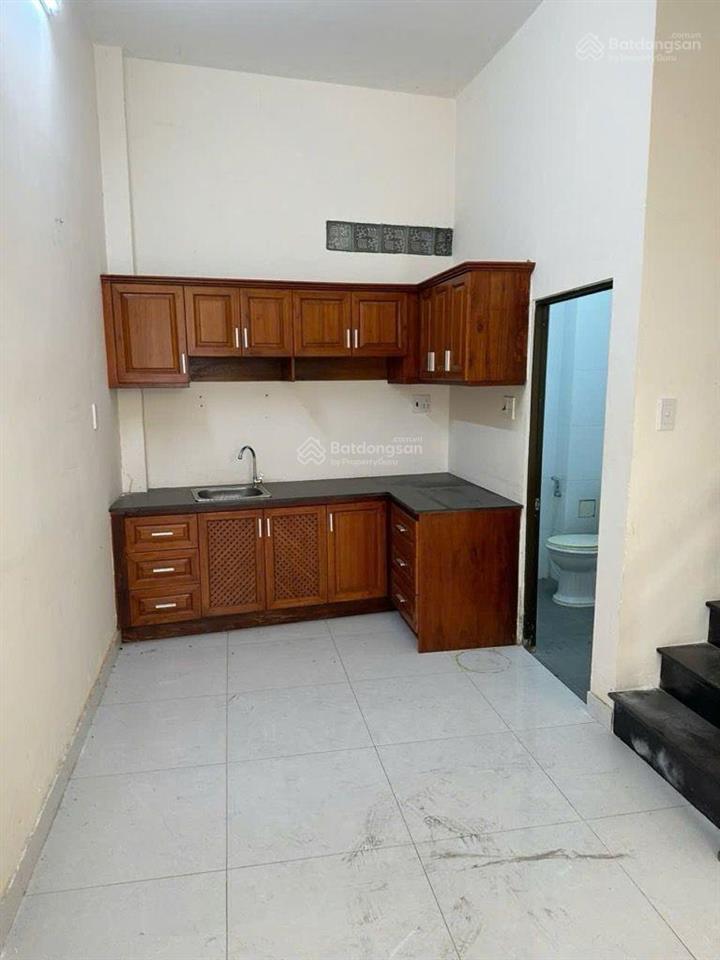 Gấp bán nhà huỳnh tấn phát sát bên phú mỹ hưng trung tâm quận 7, dt 40m2 giá 3tỷ còn thương lượng