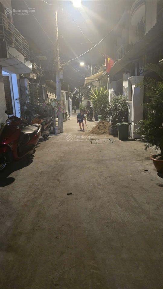 Chủ gấp bán đất quận 7 full thổ cư xây dựng 4 tầng hxh gần, dt 60m2 giá 3,55 tỷ thương lượng