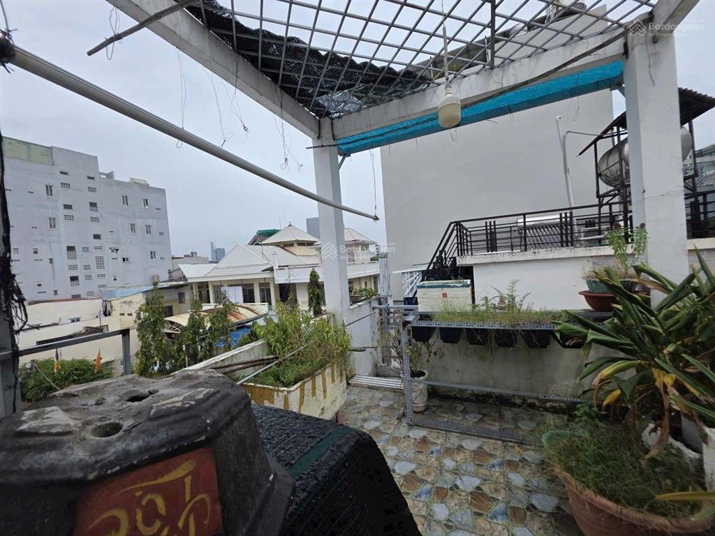 Bán nhà 3 tầng, hxh gần, đ. trần xuân soạn, 3 phòng ngủ, phường tân hưng, quận 7,sát quận 4, hơn 4t