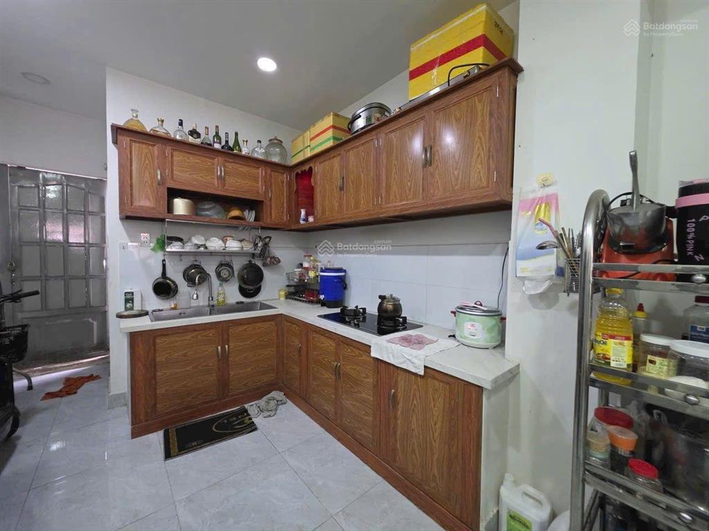 Bán nhà 3 tầng, hxh gần, đ. trần xuân soạn, 3 phòng ngủ, phường tân hưng, quận 7,sát quận 4, hơn 4t