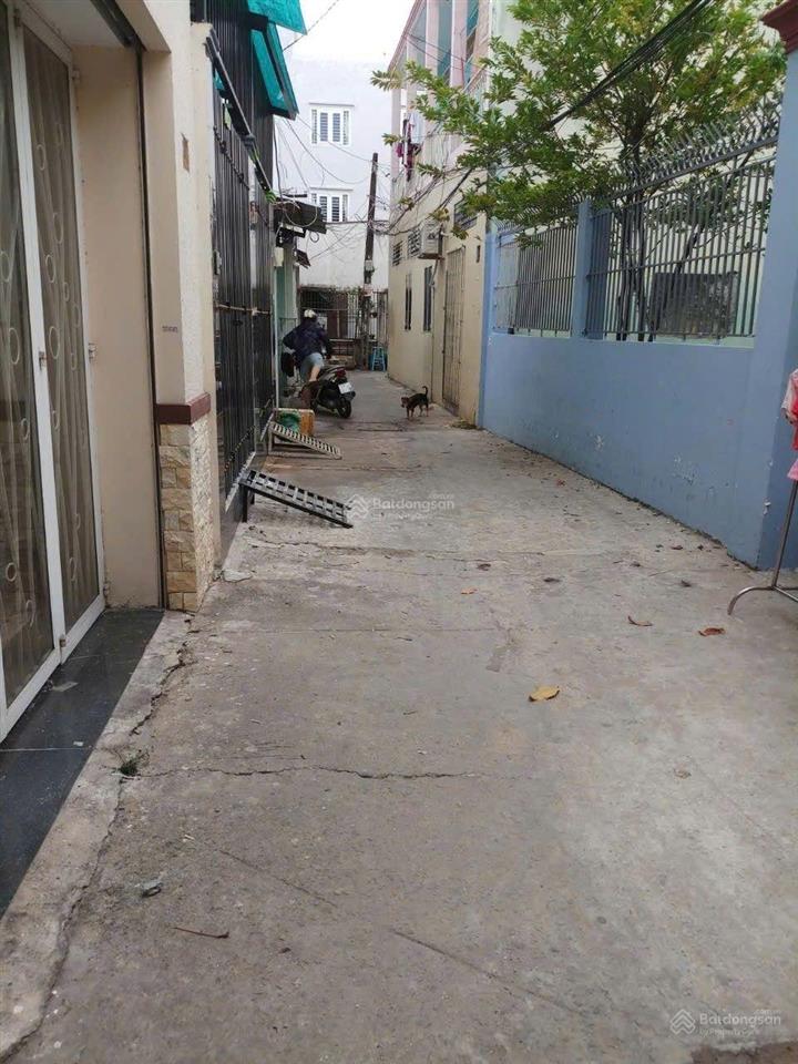Gấp bán nhà hẻm 1041 trần xuân soạn, đi bộ ra lotte q7, khu cao ráo không ngập nước, giá 3tỷ350 tl