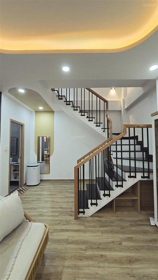 Hiếm, bán nhà đẹp quận 7 full nội thất,vào ở ngay hẻm 30 lâm văn bền,dt50m2 ngang 5.6m giá 4tỷ8