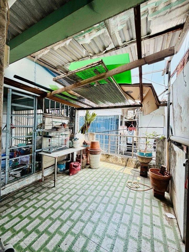 Gấp bán giảm sâu, dt 52m2 giá chỉ hơn 4tỷ, hẻm 793 trần xuân soạn quận 7 cách lotte mart vài phút