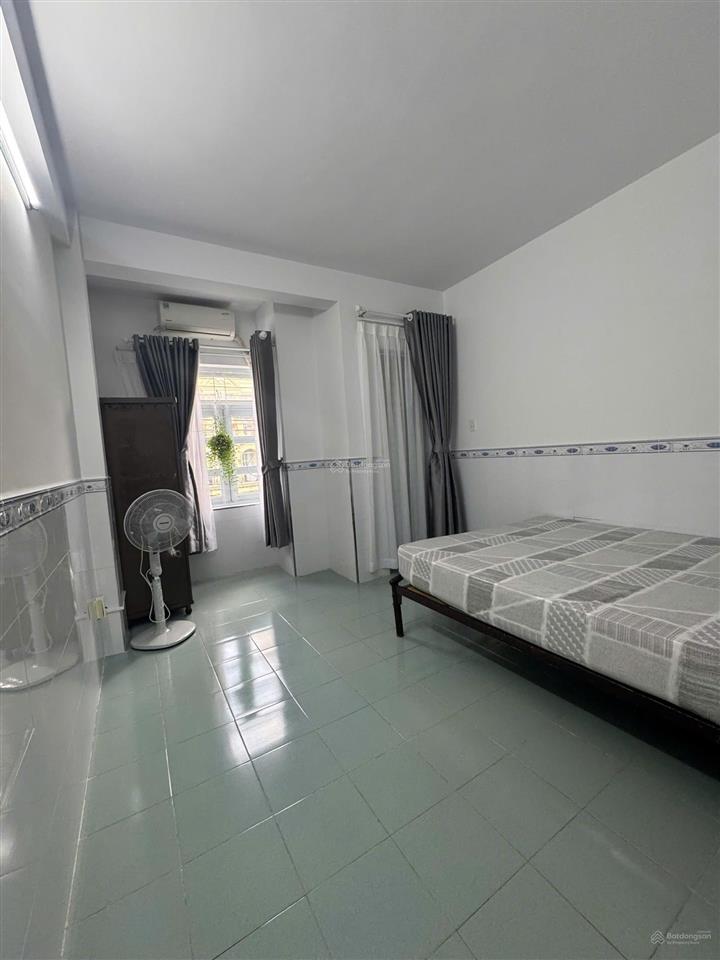 Bán gấp căn chung cư phú thuận quận 7 mặt tiền đường cao thị chính dt 80m2 hai mặt thoáng chỉ 3tỷ05