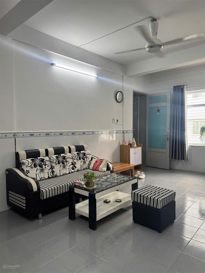 Bán gấp căn chung cư phú thuận quận 7 mặt tiền đường cao thị chính dt 80m2 hai mặt thoáng chỉ 3tỷ05