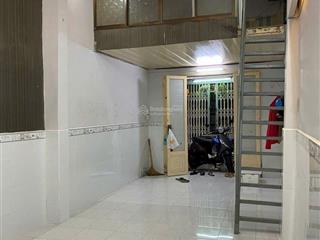 Gấp bán nhà lê văn lương quận 7, gần cầu kênh tẻ, kế bên lotte, 38m2, giá 2tỷ7 còn bớt