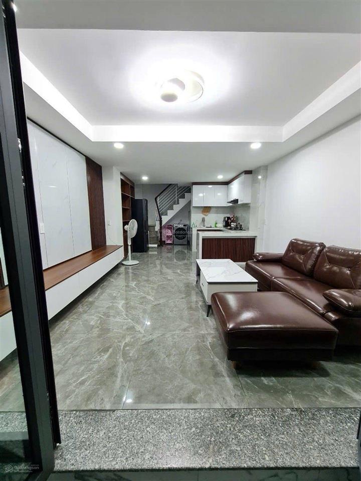 Chủ gấp bán nhà 4 tầng btct, 4phong ngủ,dt 40m2, ngay chợ phú thuận quận 7 giá 4ty *