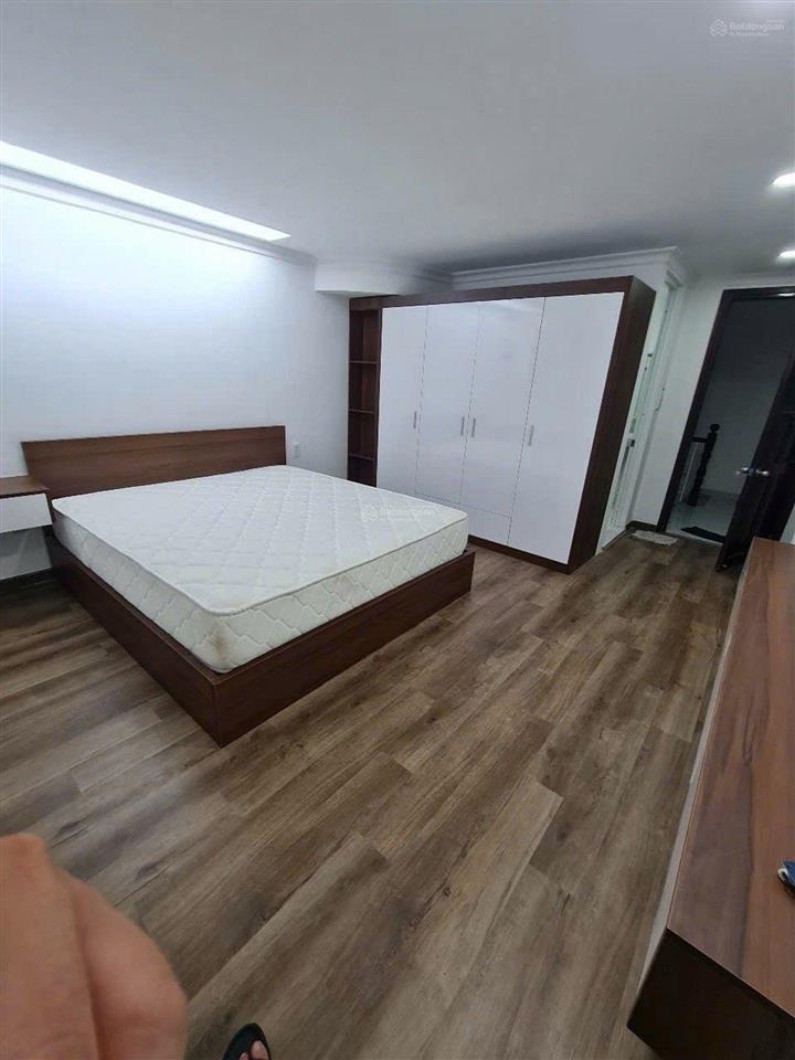 Chủ gấp bán nhà 4 tầng btct, 4phong ngủ,dt 40m2, ngay chợ phú thuận quận 7 giá 4ty *