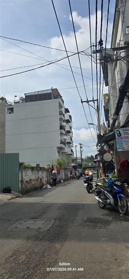 Chủ gấp bán nhà đẹp ở liền, hẻm 1041 trần xuân soạn ngay khu him lam, sát hxh34m2  giá 3.4 tỷ