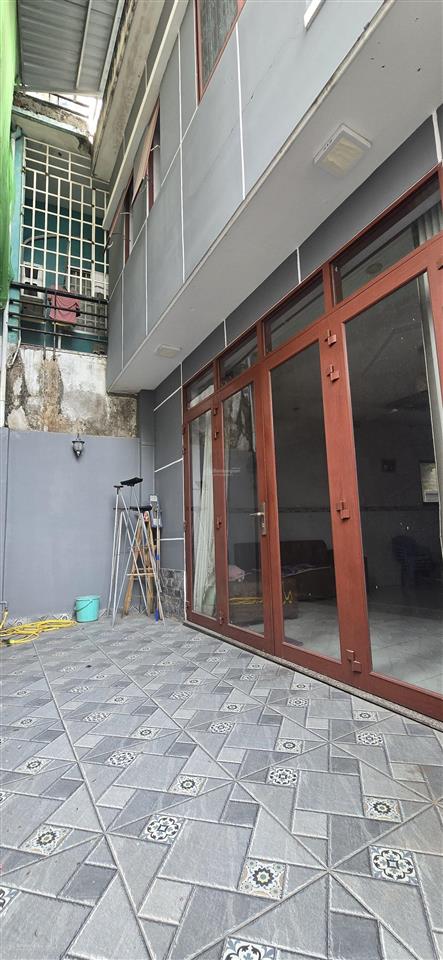 Bán nhà quận 7, hẻm 4,5m thẳng 1 trục, cách mặt tiền nguyễn thị thập 50m, 3pn, 72m2, giá 4tỷ99 tl