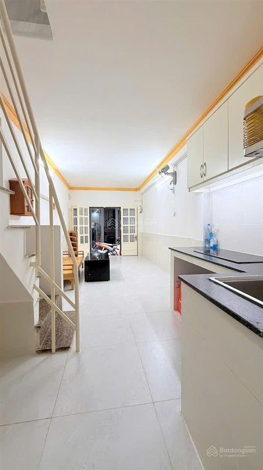 Chủ gấp bán nhà sổ riêng quận 7  kế bên phú mỹ hưng, chỉ hơn 2 tỷ