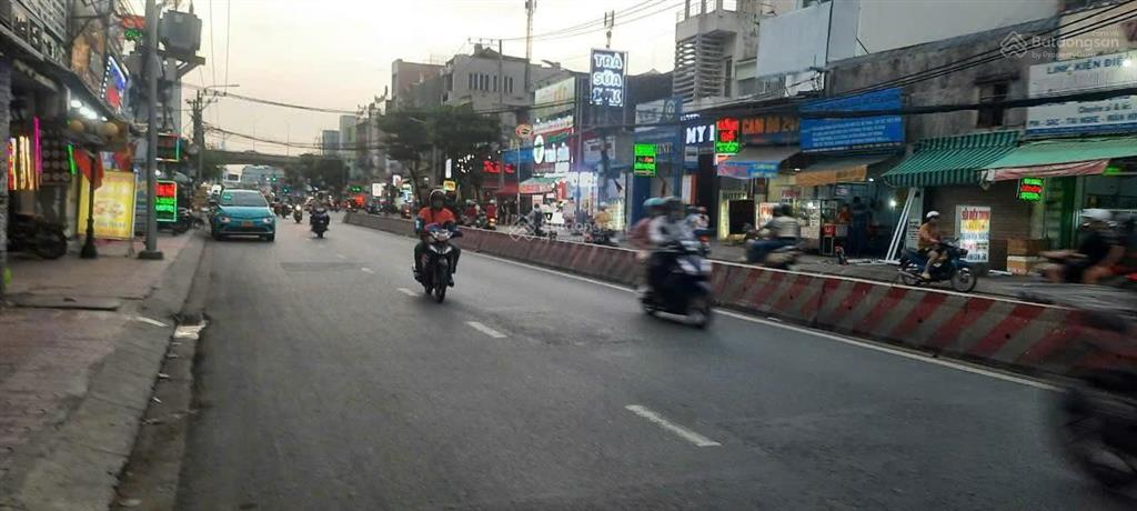 Bán nhà mặt tiền đường huỳnh tấn phát p. tân phú, quận 7 dt 5x35m. 1 trệt 7 lầu giá 26 tỷ