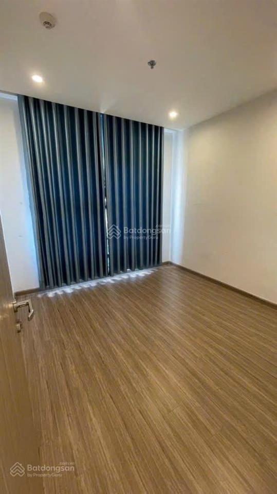 Chủ nhà gửi bán gấp căn hộ góc 3pn vinhomes grand park, giá chỉ 3,8 tỷ