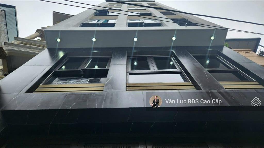 Ngộp bank bán gấp tòa chdv 90m 7 tầng tại phạm văn đồng, oto đỗ, cách phố 40m giá nhỉnh 26 tỷ