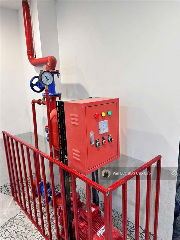 Bán tòa chdv lô góc 22p tại hồ tùng mậu, 8 tầng, dòng tiền 110tr/ tháng cạnh ga metro giá 18.7 tỷ