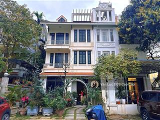 Biệt thự sân vườn 145m 4 tầng tại đội nhân vị trí đẹp giá chỉ nhỉnh 40 tỷ