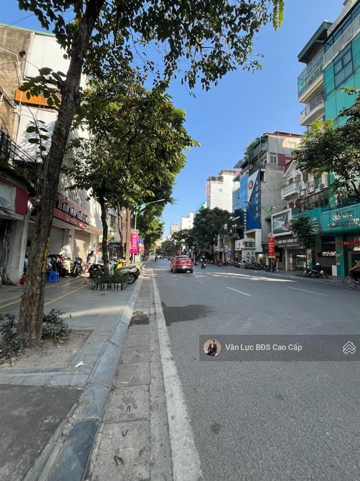 Víp tòa nhà khách sạn mặt phố huế tiêu chuần hạng a, 390m xây 11 tầng mặt tiền 10m giá 5** tỷ