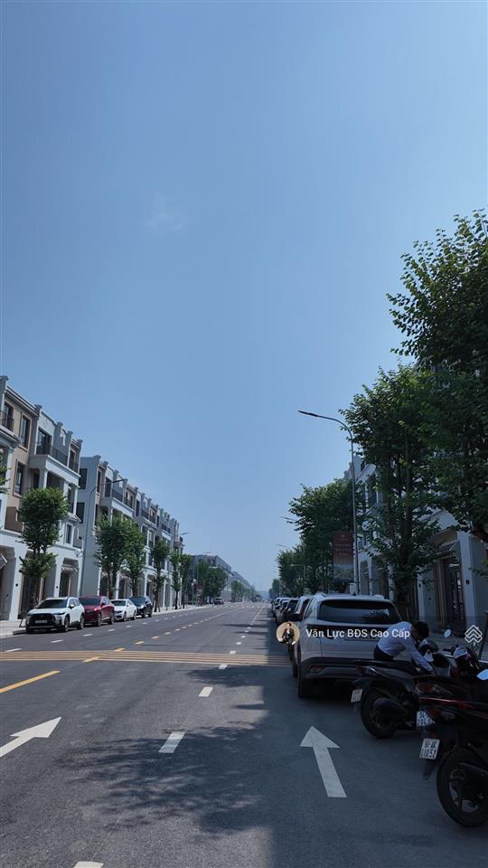 Hiếm có 1 căn trục chính kinh doanh đl ban mai 136m2 tại vin đan phượng giá hơn 19 tỷ