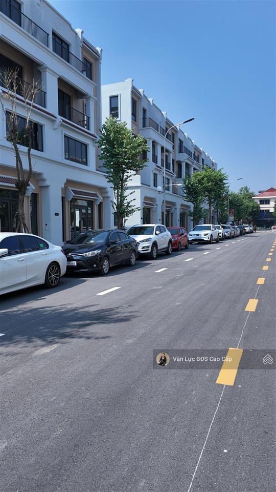 Hiếm có 1 căn trục chính kinh doanh đl ban mai 136m2 tại vin đan phượng giá hơn 19 tỷ