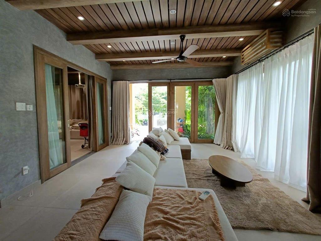 Bán biệt thự song lập senturia vườn lài. nhà thô. diện tích đất 200m2. giá 20 tỷ.