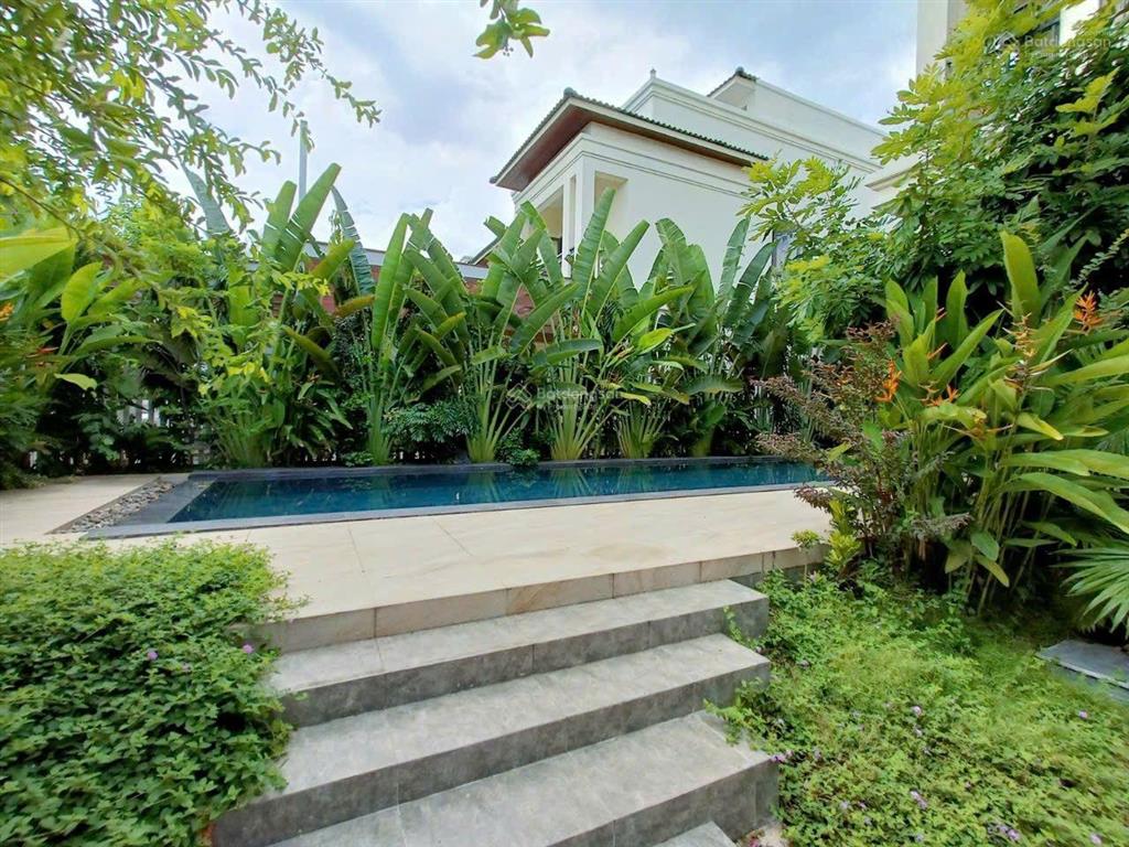 Bán biệt thự song lập senturia vườn lài. nhà thô. diện tích đất 200m2. giá 20 tỷ.